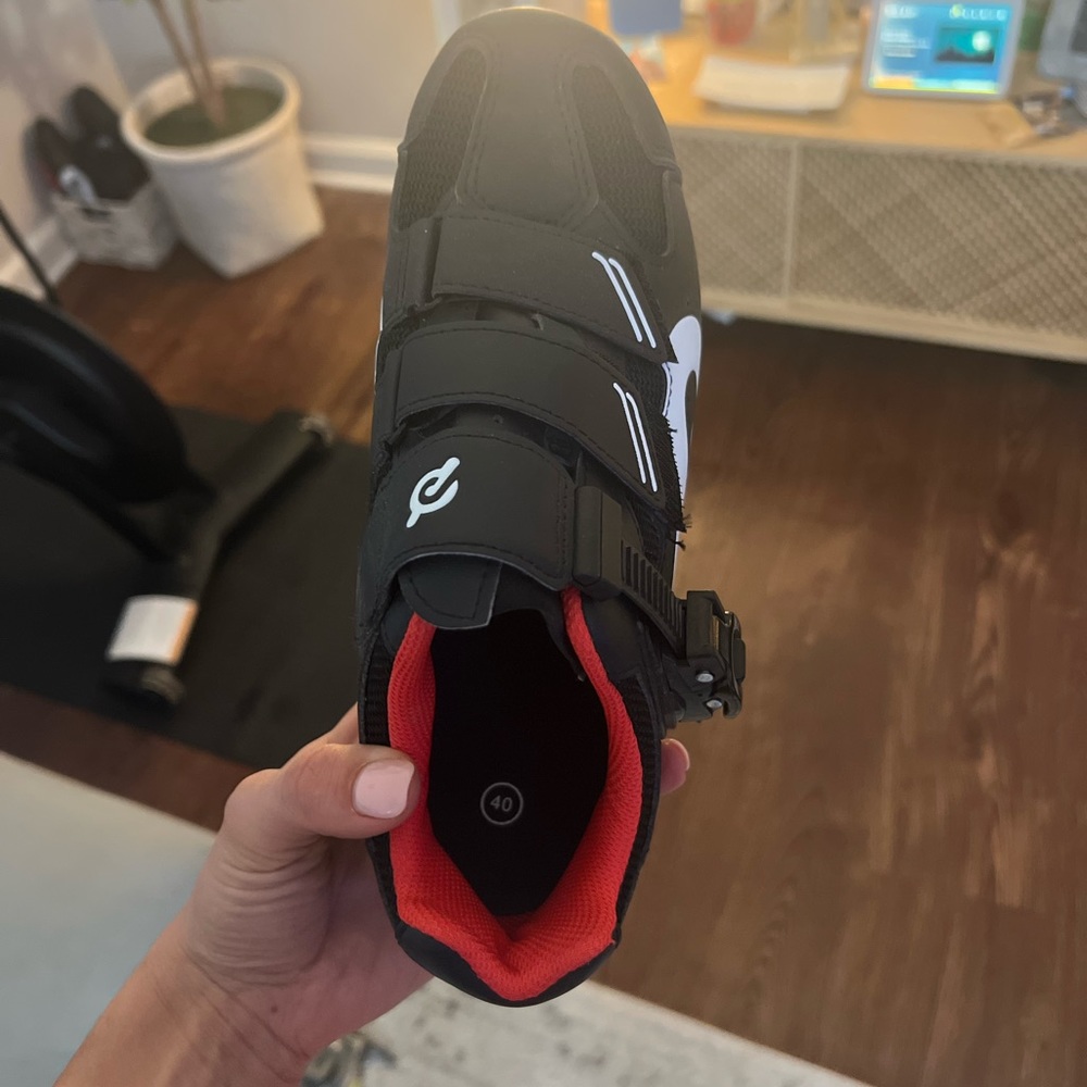 Like new peloton shoes - women’s 9-euro 40